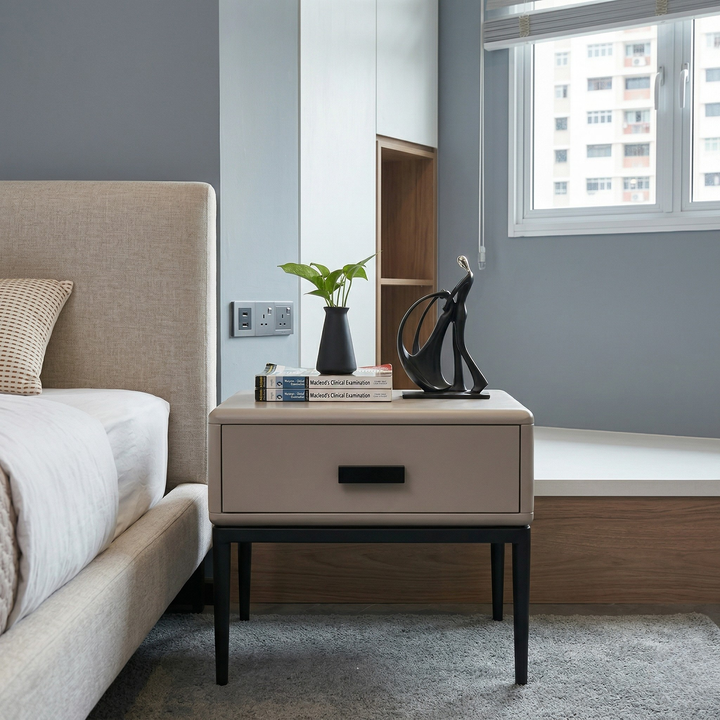 Ervado Bedside Table